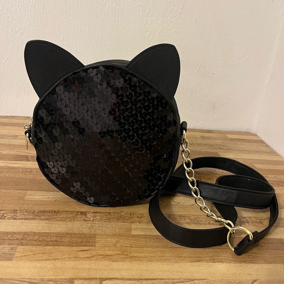 Luv Betsey BY BETSEY JOHNSON Bolsa GATO de segunda mano - GoTrendier Luv Betsey BY BETSEY JOHNSON Bolsa GATO de segunda mano - GoTrendier